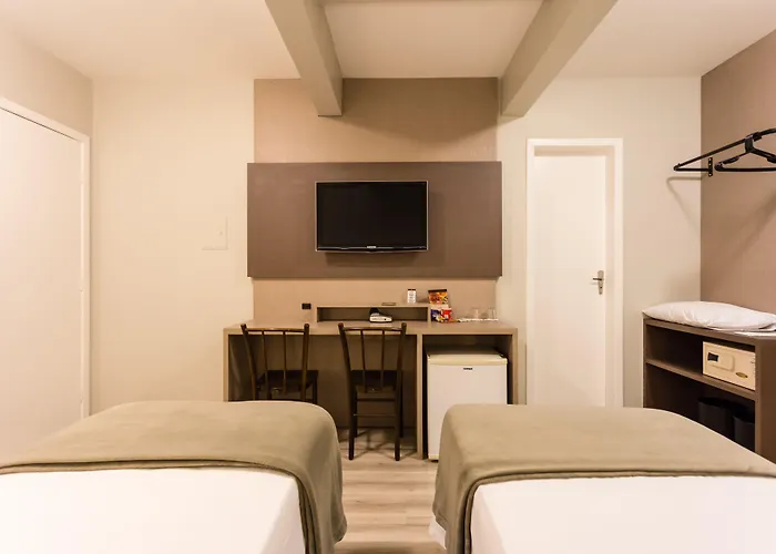 Farol da IlhaHotel Florianopolis